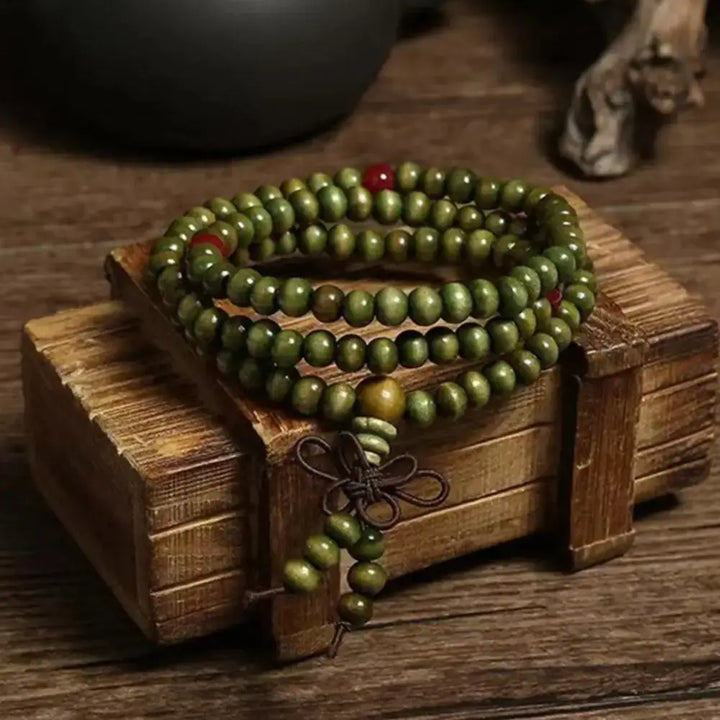 Bracelet-Collier Multicouche en Bois Rouge  avec Petites Feuilles - Bracelet-en-bois.com