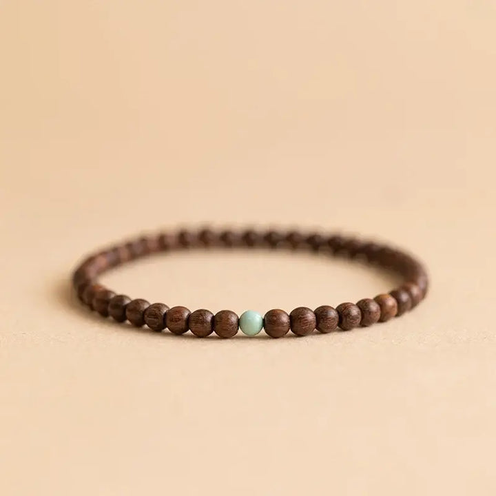 Petit Bracelet en Bois Fin Naturel pour Femmes et Filles - Bracelet-en-bois.com