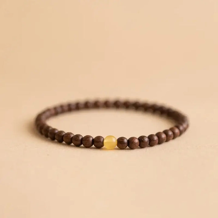 Petit Bracelet en Bois Fin Naturel pour Femmes et Filles - Bracelet-en-bois.com